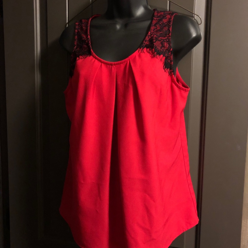 Candies Red Top w/Beautiful Trim and Zip Back - M